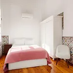 Apartment Tresor De Fern @ Baixa Chiado