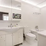 Apartment Tresor De Fern @ Baixa Chiado *