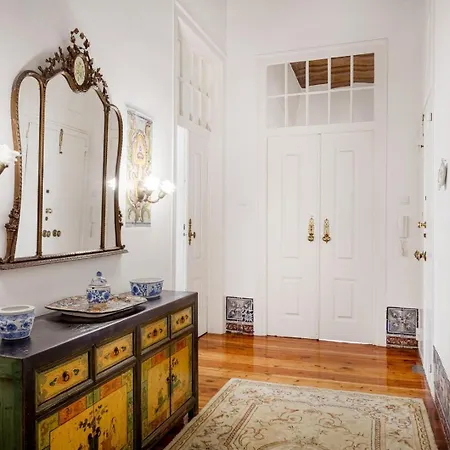 Tresor De Fern @ Baixa Chiado Διαμέρισμα *