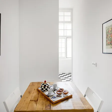 Апартаменти Tresor De Fern @ Baixa Chiado *